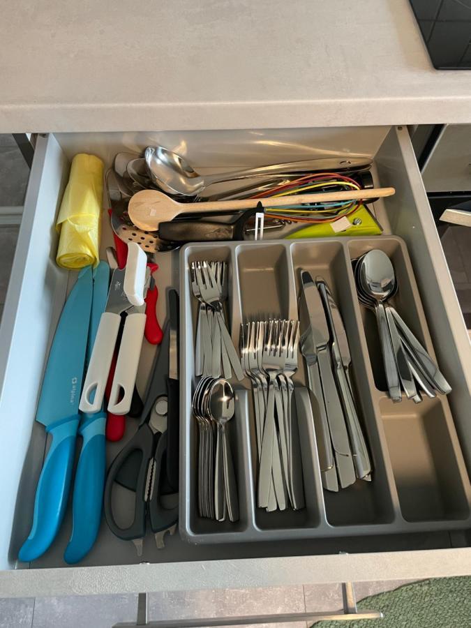 Wen Koenigsberger,Ruhige Dg-Wohnung In Weiden,2 Schlafzimmer,Parkplatz, Zentral! Weiden in der Oberpfalz Exterior foto